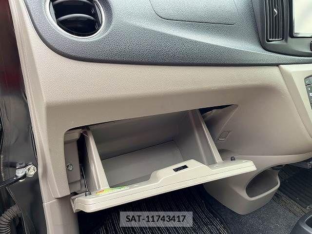 Toyota PIXIS EPOCH 2012-07 8881538-26