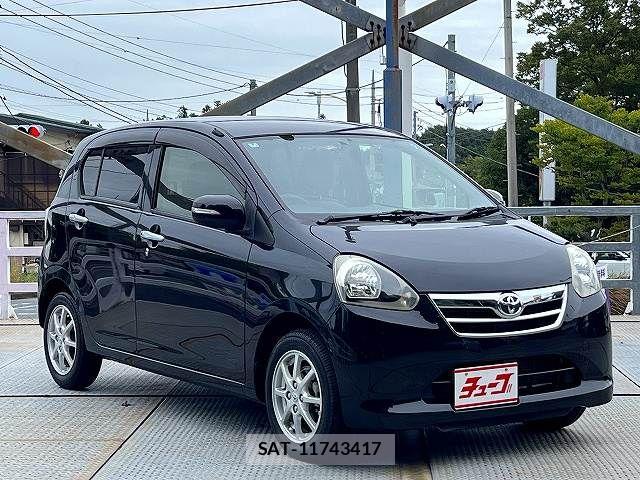 Toyota PIXIS EPOCH 2012-07 8881538-2