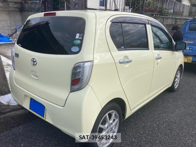 Toyota PIXIS EPOCH 2015-10 8884178-5