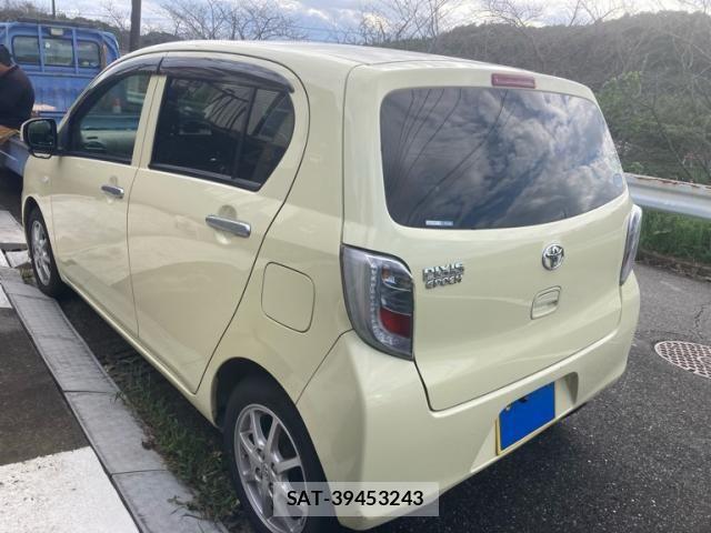 Toyota PIXIS EPOCH 2015-10 8884178-6