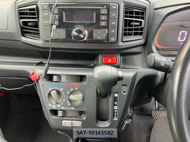 Toyota PIXIS EPOCH 2017-12 8628362-22