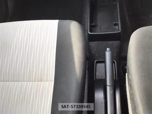 Toyota PIXIS EPOCH 2017-07 8628363-19