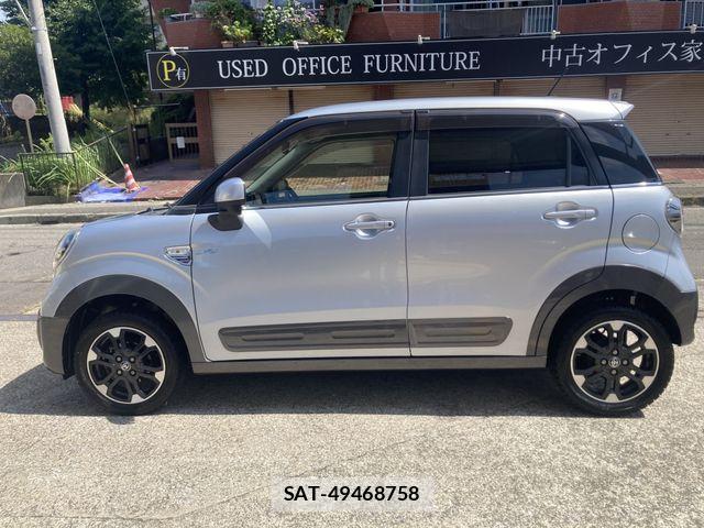 Toyota PIXIS JOY 2017-08 8209520-12