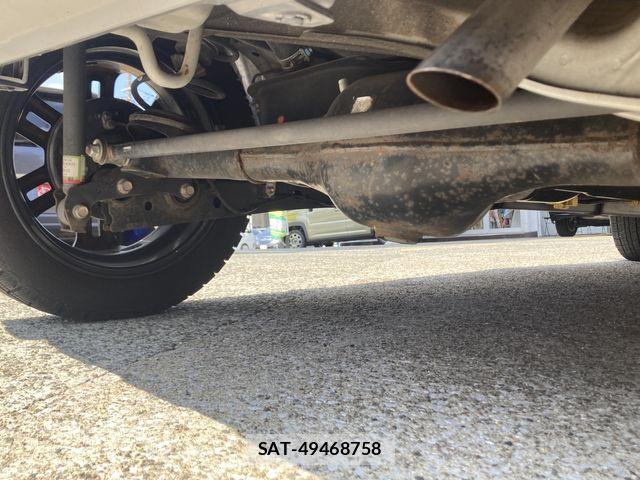 Toyota PIXIS JOY 2017-08 8209520-28