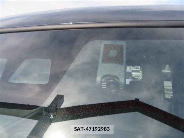Toyota Pixis Mega 2021-07 1414224-10