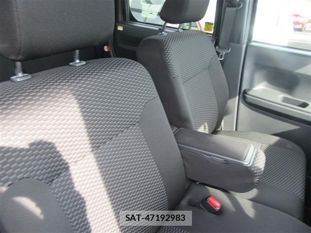 Toyota Pixis Mega 2021-07 1414224-7