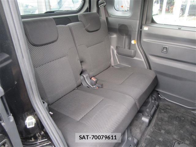 Toyota Pixis Mega 2020-01 1422362-9
