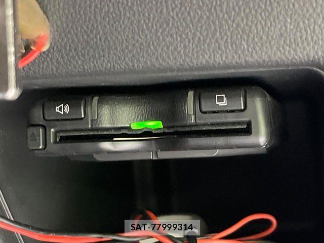 Toyota Pixis Mega 2019-03 6997103-5
