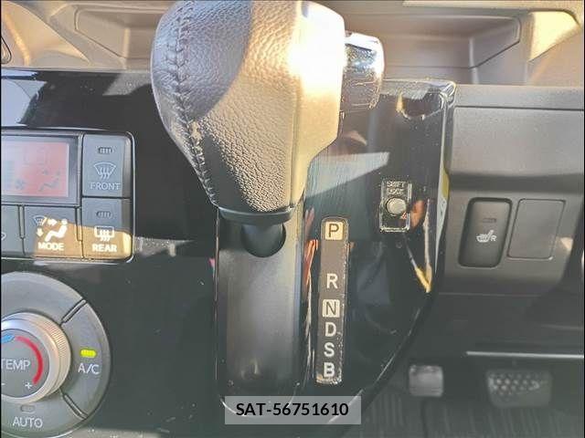 Toyota Pixis Mega 2022-03 7272688-9
