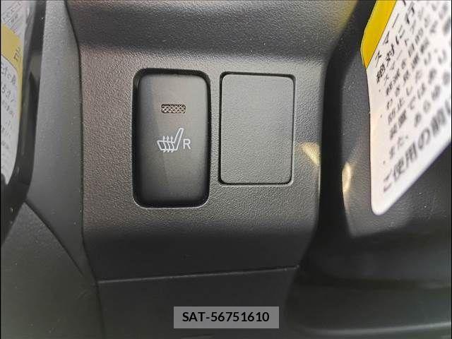 Toyota Pixis Mega 2022-03 7272688-10