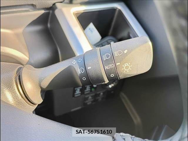 Toyota Pixis Mega 2022-03 7272688-13