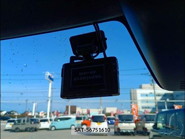 Toyota Pixis Mega 2022-03 7272688-15