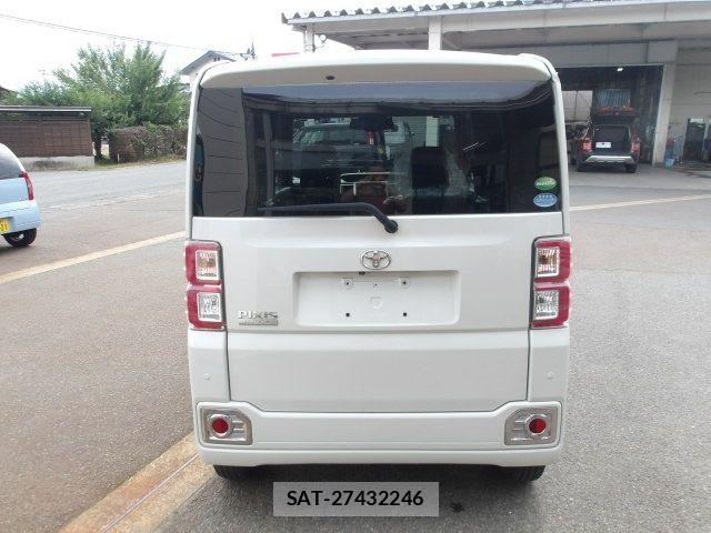 Toyota Pixis Mega 2018-11 7329323-3