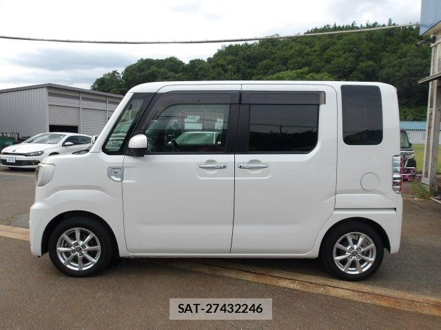 Toyota Pixis Mega 2018-11 7329323-4