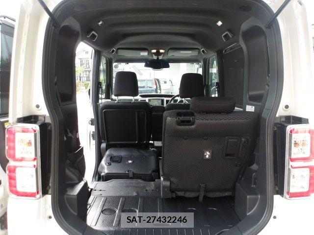 Toyota Pixis Mega 2018-11 7329323-7