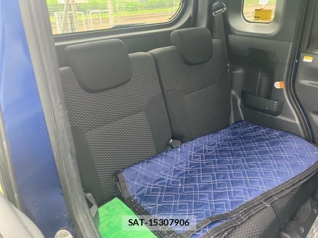 Toyota Pixis Mega 2016-10 7727188-16