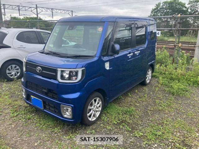 Toyota Pixis Mega 2016-10 7727188-1