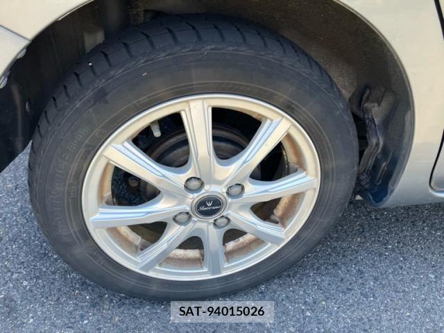 Toyota Pixis Mega 2016-03 8355331-10
