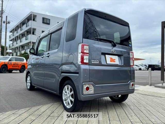 Toyota Pixis Mega 2017-12 8881539-12