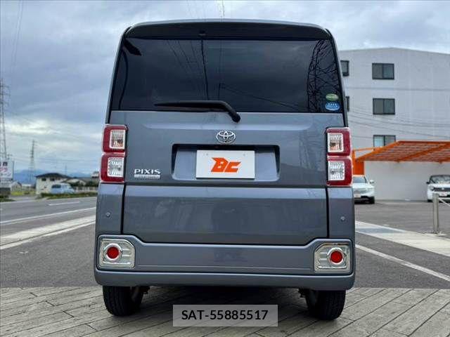 Toyota Pixis Mega 2017-12 8881539-13