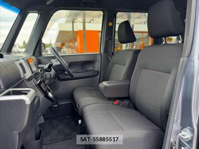 Toyota Pixis Mega 2017-12 8881539-16