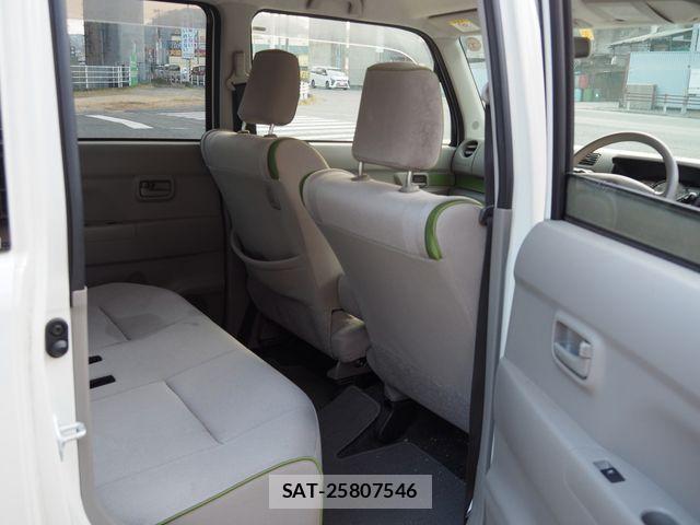 Toyota PIXIS SPACE 2013-09 731352-12