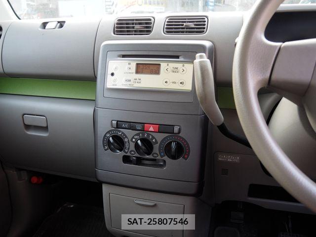 Toyota PIXIS SPACE 2013-09 731352-14