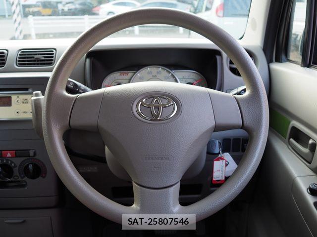 Toyota PIXIS SPACE 2013-09 731352-15