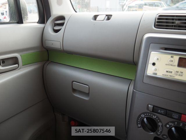 Toyota PIXIS SPACE 2013-09 731352-17