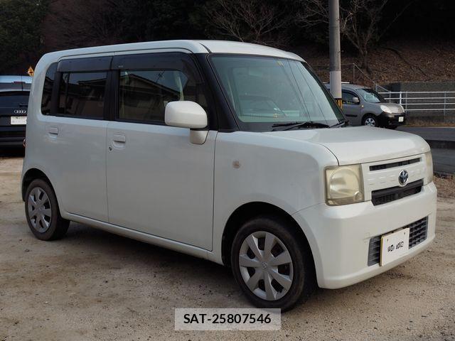 Toyota PIXIS SPACE 2013-09 731352-3