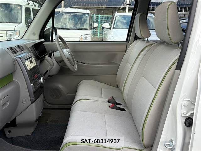 Toyota PIXIS SPACE 2013-09 2100533-18