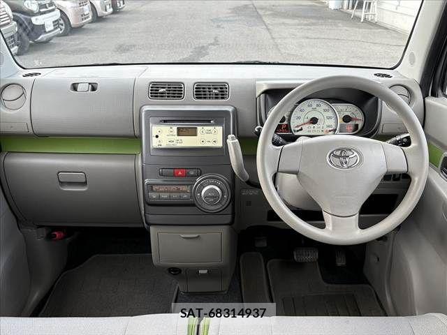 Toyota PIXIS SPACE 2013-09 2100533-1