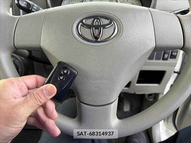 Toyota PIXIS SPACE 2013-09 2100533-3