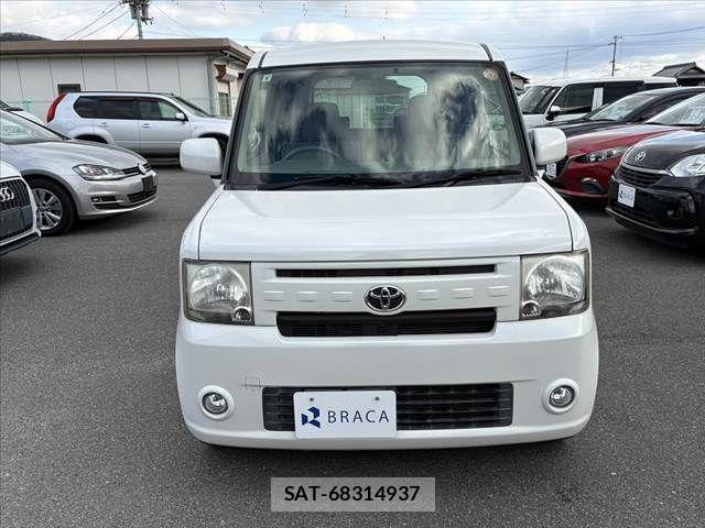 Toyota PIXIS SPACE 2013-09 2100533-8