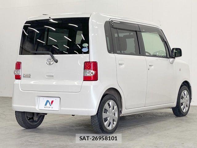 Toyota PIXIS SPACE 2015-12 2213999-17
