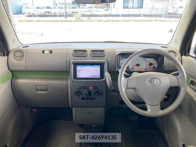 Toyota PIXIS SPACE 2014-10 4599232-9