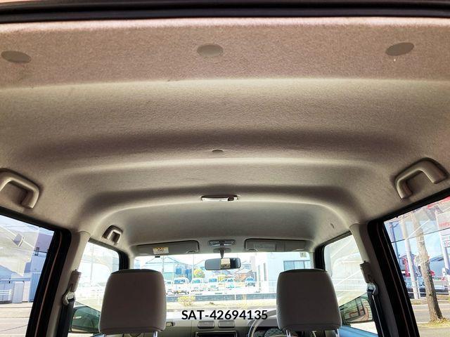 Toyota PIXIS SPACE 2014-10 4599232-23