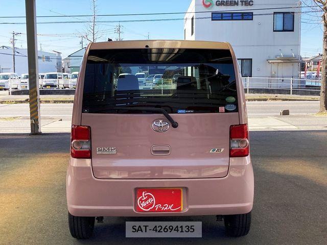 Toyota PIXIS SPACE 2014-10 4599232-5