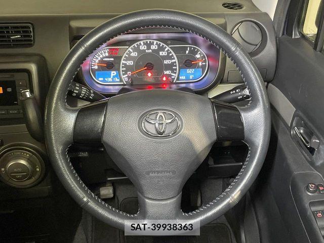 Toyota PIXIS SPACE 2013-07 4756806-8