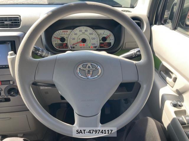 Toyota PIXIS SPACE 2013-11 6614117-14