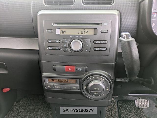 Toyota PIXIS SPACE 2013-03 6717049-12