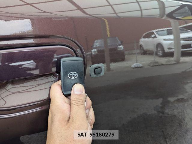 Toyota PIXIS SPACE 2013-03 6717049-16