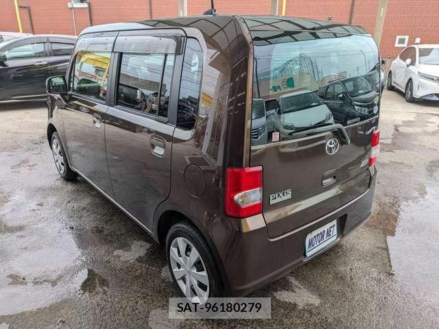 Toyota PIXIS SPACE 2013-03 6717049-18