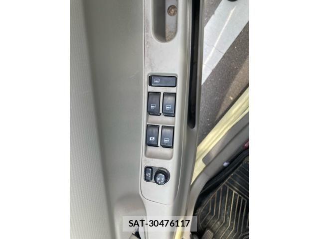 Toyota PIXIS SPACE 2013-09 7223518-18