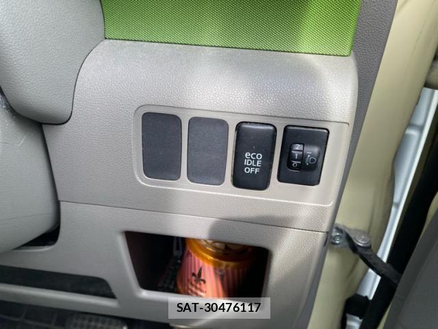 Toyota PIXIS SPACE 2013-09 7223518-19