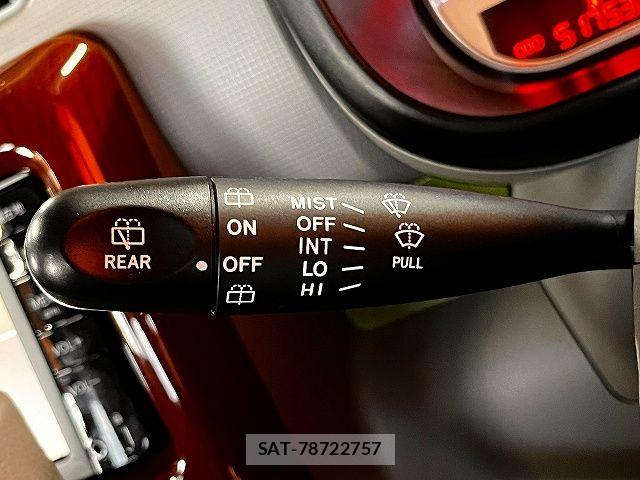 Toyota PIXIS SPACE 2015-03 7272695-16