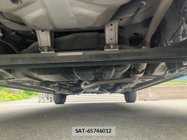 Toyota PIXIS SPACE 2013-07 7329331-11