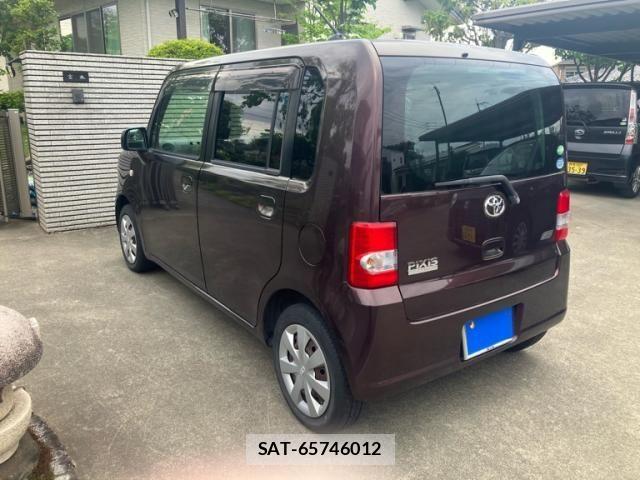 Toyota PIXIS SPACE 2013-07 7329331-4
