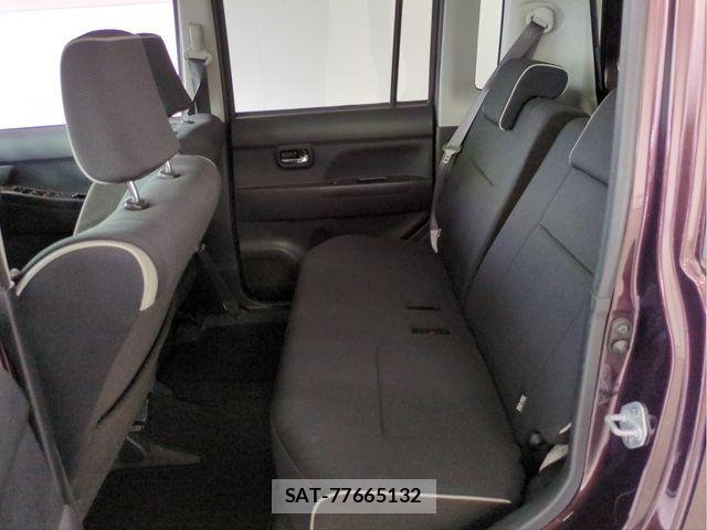 Toyota PIXIS SPACE 2015-04 7329332-4