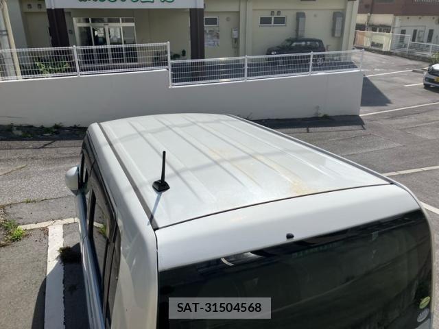 Toyota PIXIS SPACE 2013-11 7727189-6
